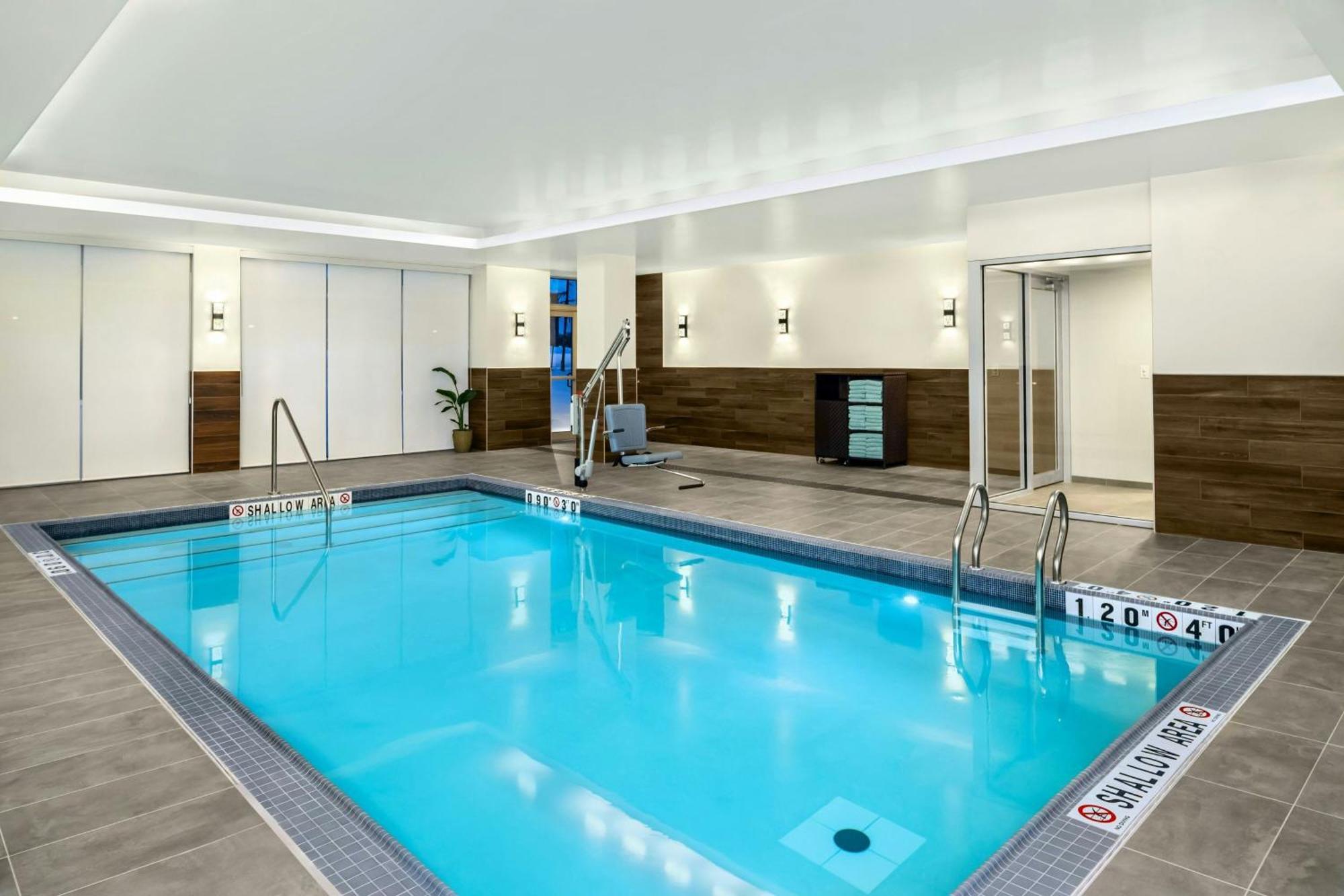 Fairfield By Marriott Inn & Suites Gravenhurst Muskoka Екстер'єр фото